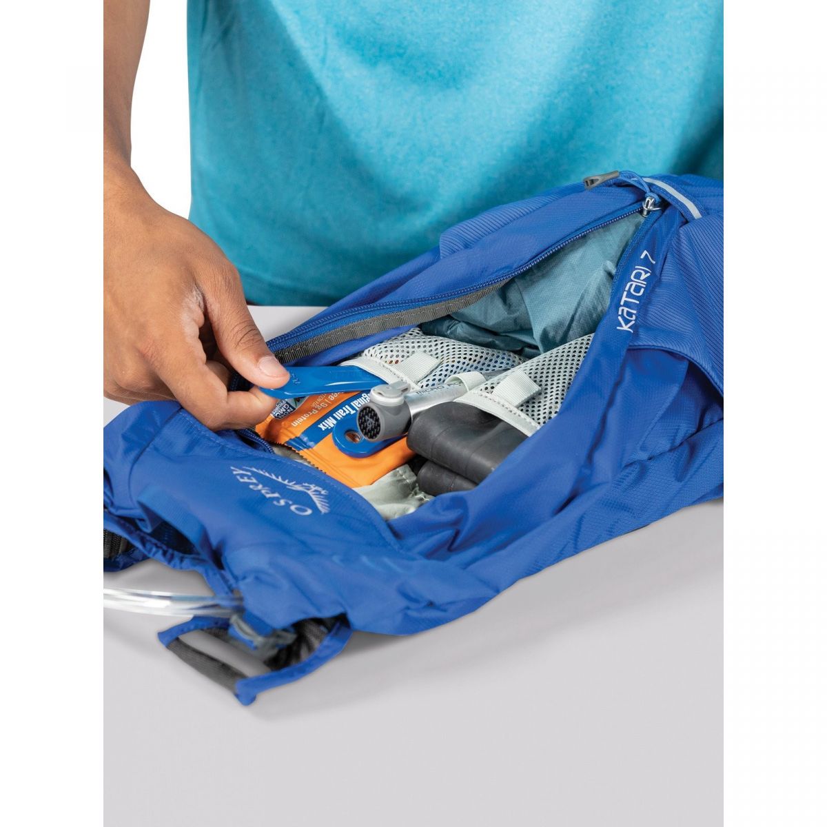 Osprey Katari 7 + Bolsa de Hidratación de 2.5 litros
