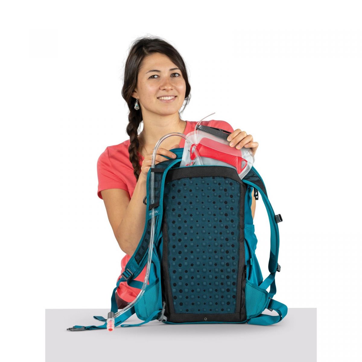 Osprey Skimmer 16 + Bolsa de Hidratación de 2.5 Litros